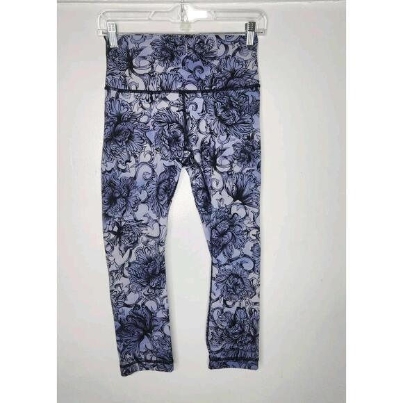 lululemon Wunder Under Crop (Hi-Rise) 21" Size 6 in Hanakotoba Starlight Multi - Picture 2 of 7